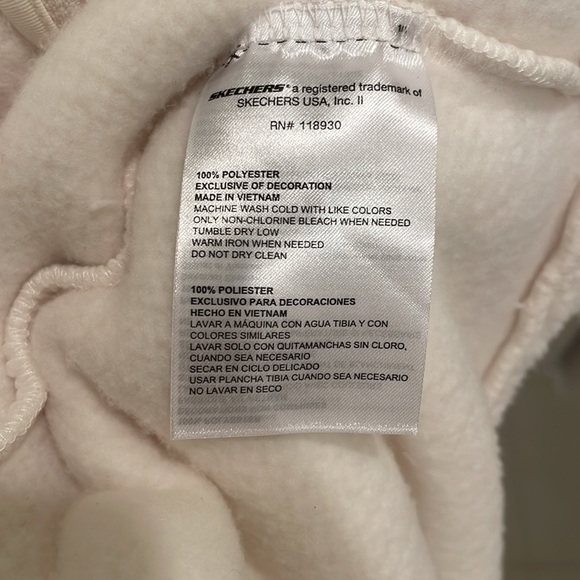 NWT Sketchers Women’s Go Lounge Kerch Sherpa Californiacomfort zip jacket white  - Picture 9 of 9